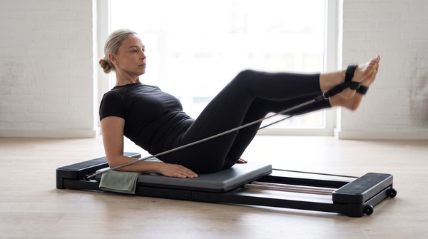 Reformer Pilates à la maison : guide - Le Sport Français