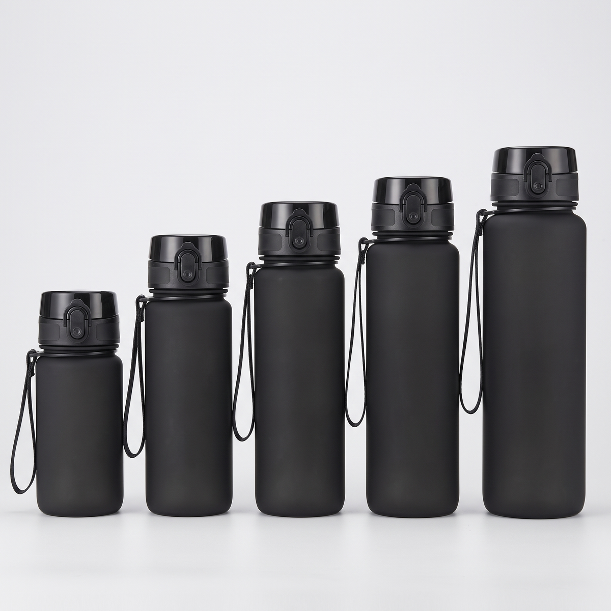 Les cinq contenances de la gourde de sport Tritan : 350, 500, 650, 800 et 1000 ml