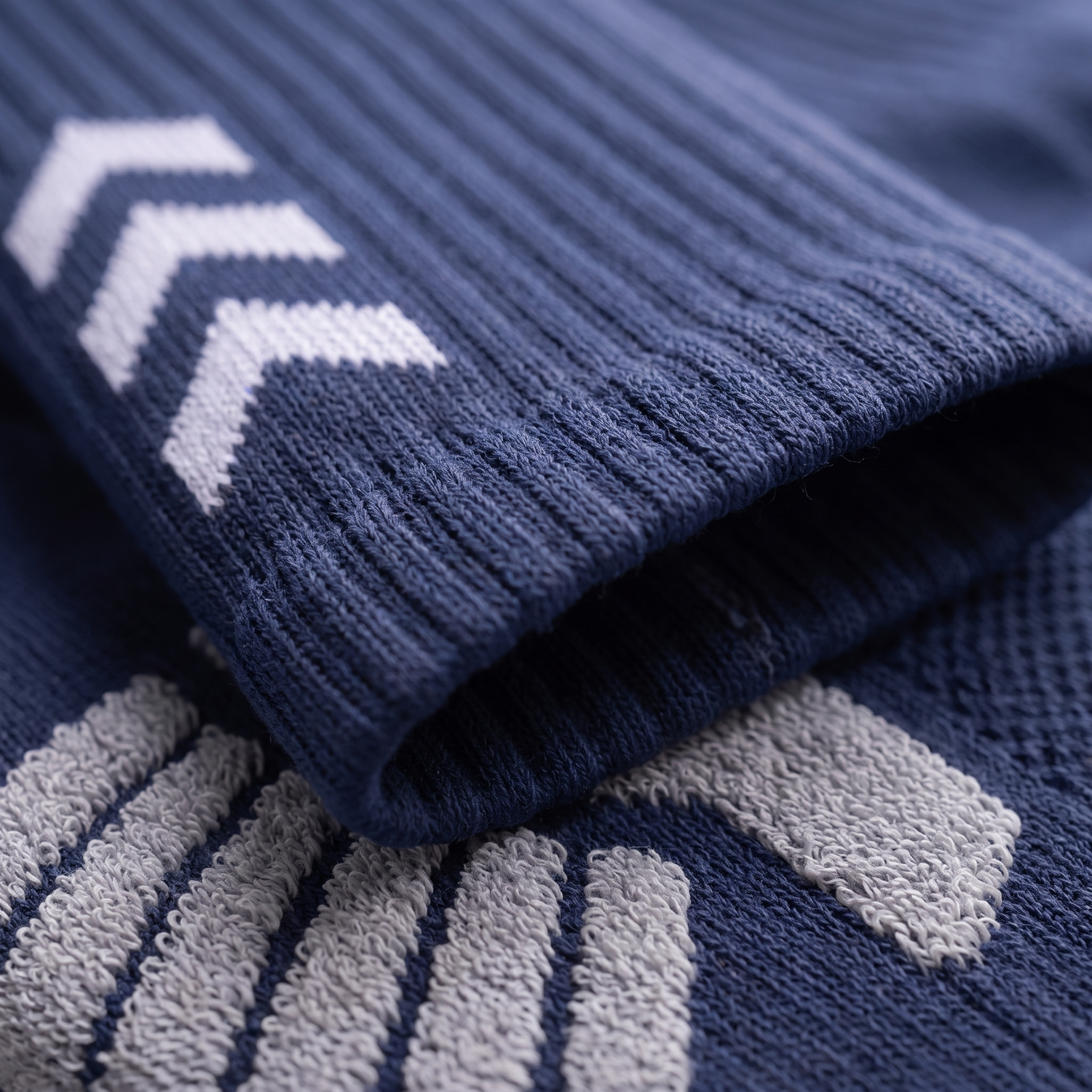 Macro maille chaussettes compression bleu marine