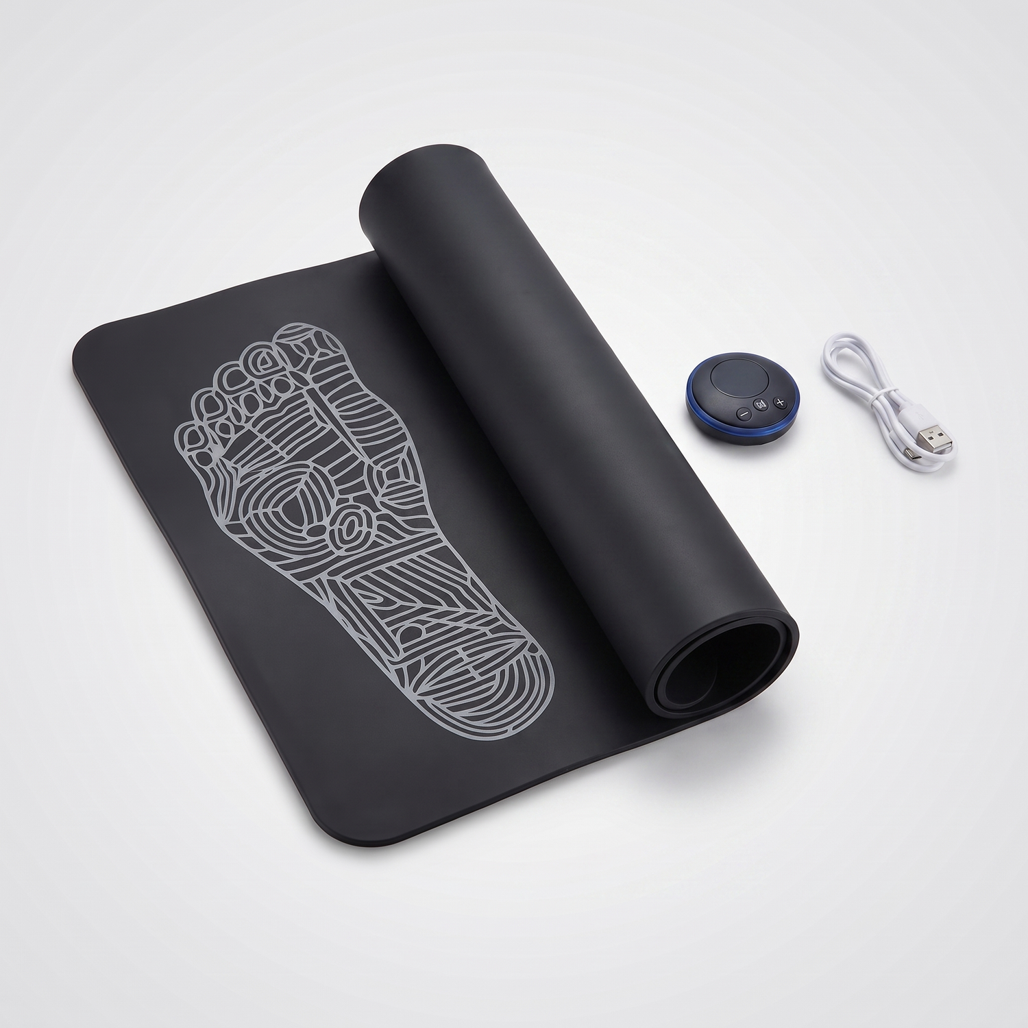 Tapis de massage EMS pieds à plat avec sa télécommande et son câble USB